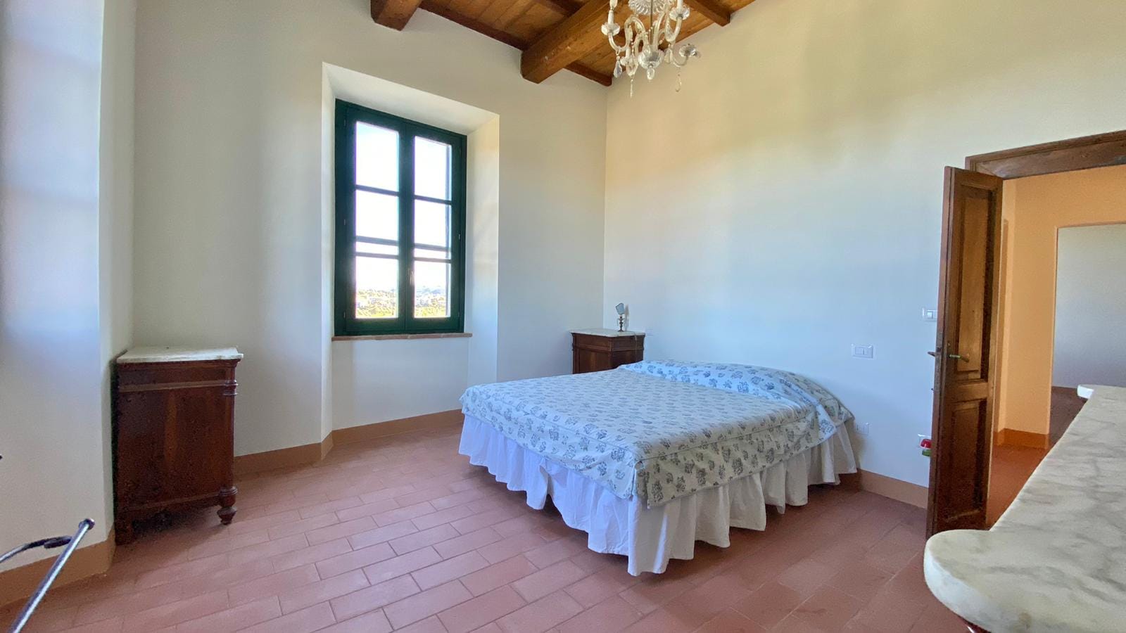 camera primo piano corpo di fabbrica indipendente