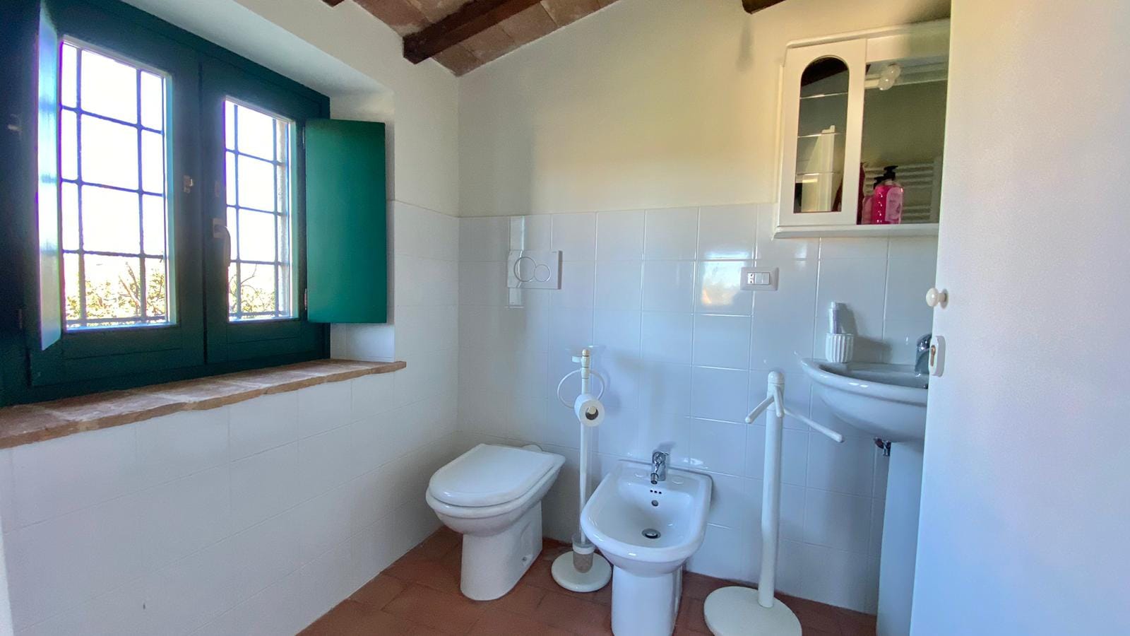 bagno primo piano corpo di fabbrica indipendente