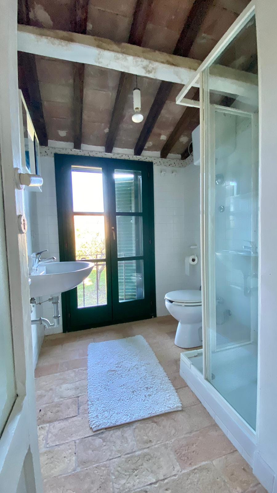 bagno primo piano corpo di fabbrica indipendente