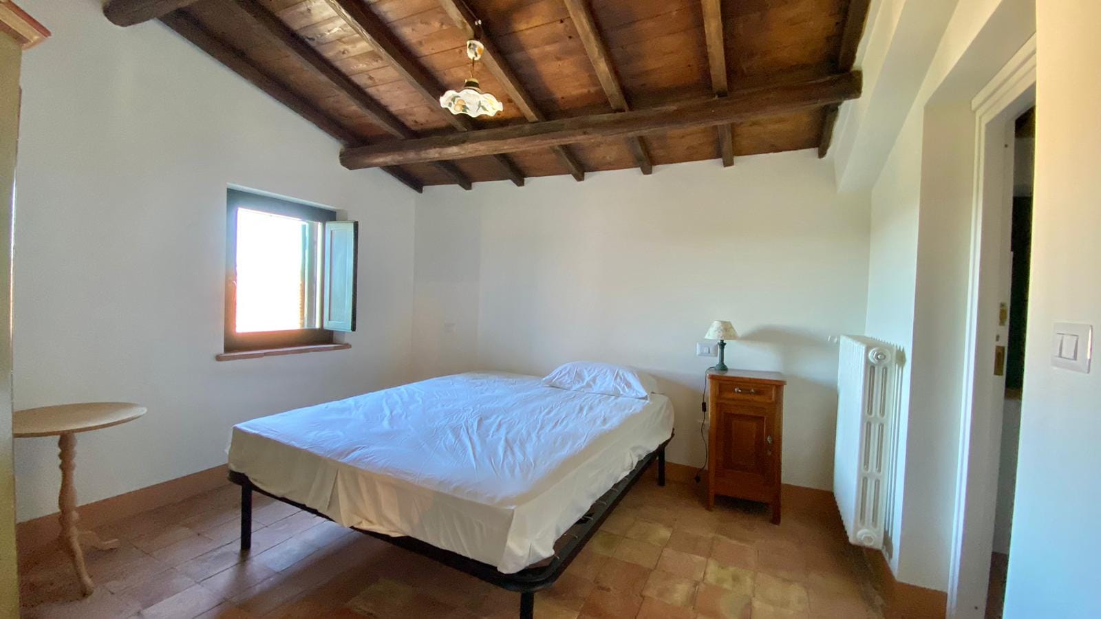 camera primo piano corpo di fabbrica indipendente